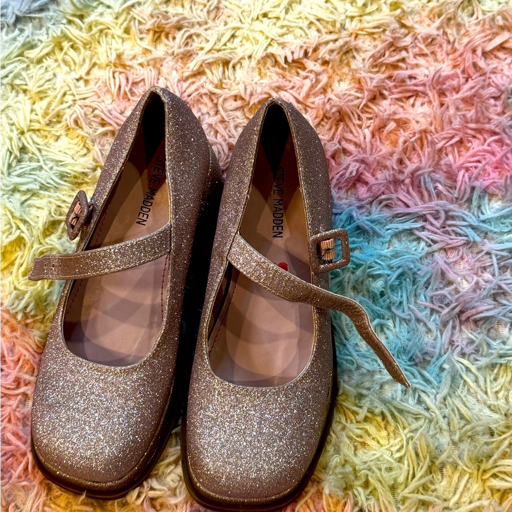 Dress up shoes